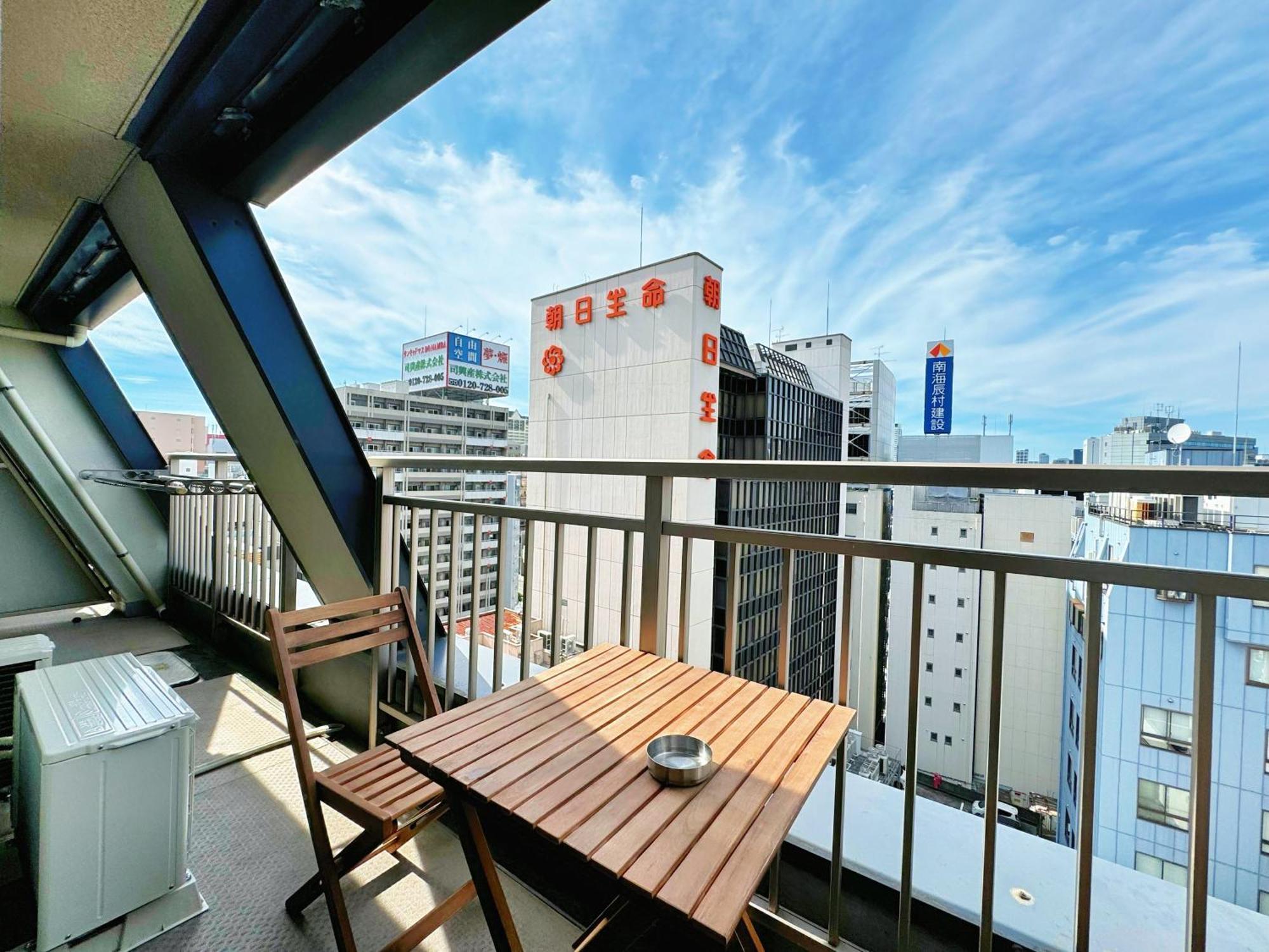 クリスタルコート難波 Apartment Osaka Exterior photo